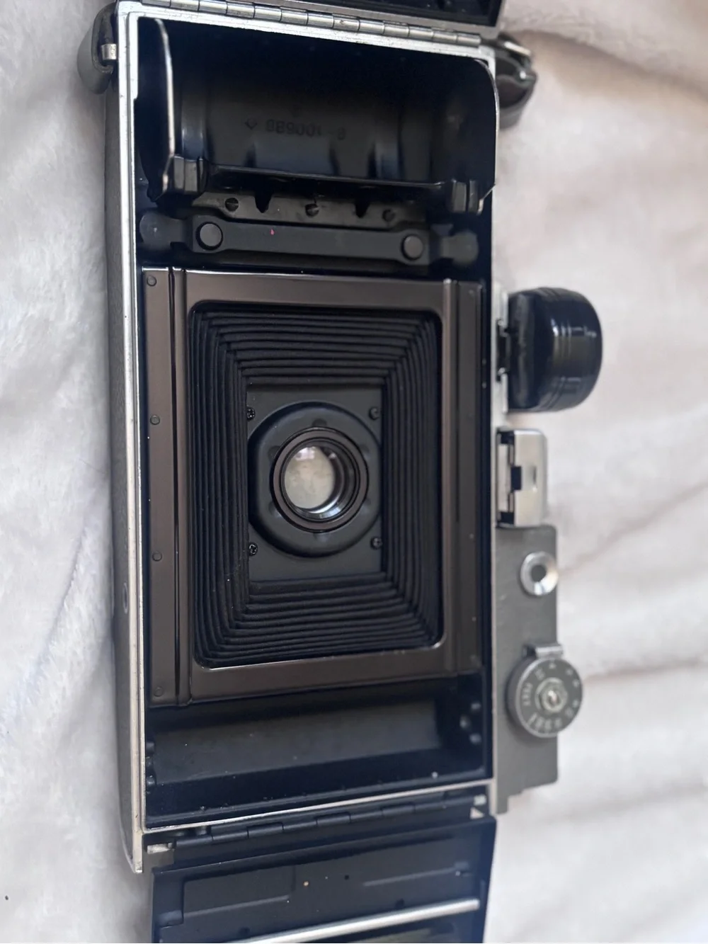 Vintage Polaroid Land Camera 700 Untested Bundle w Case Key Flash